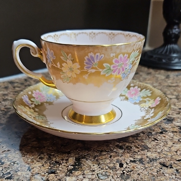 Vintage Teacup and Saucer - Tuscan - Floral - Picture 3 of 14